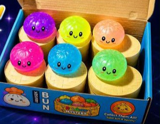 فیجت اسکوییشی دامپلینگ شفاف ژلهای طرح پیراشکی ژلهای (Rainbow Mystery Bun) به همراه ظرف بامبو